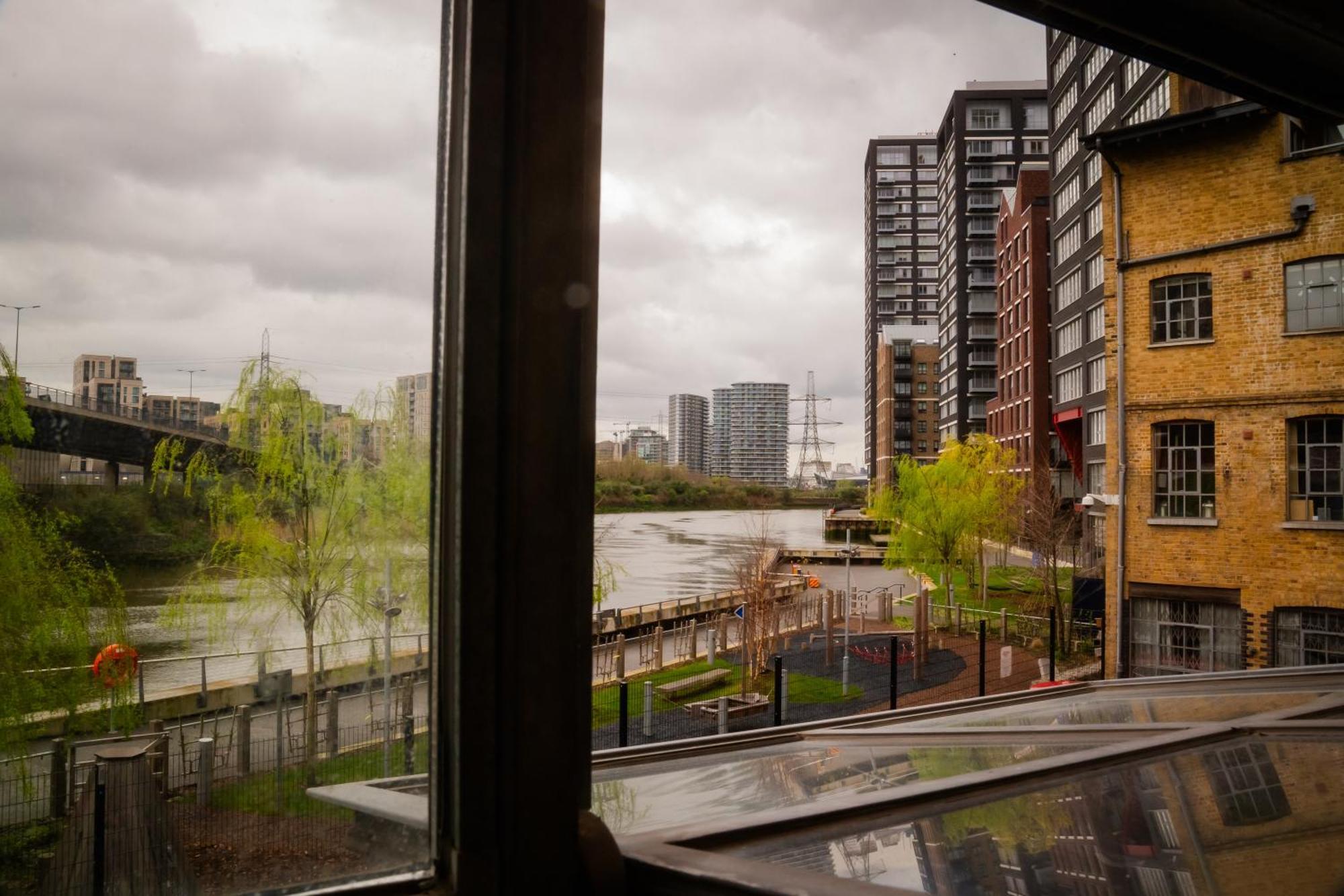 Loft Style Apartment Near O2, Abba Voyage, Excel ลอนดอน ภายนอก รูปภาพ